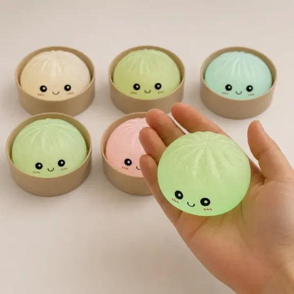 SQUICHY DUMPLING GLOW IN DARK