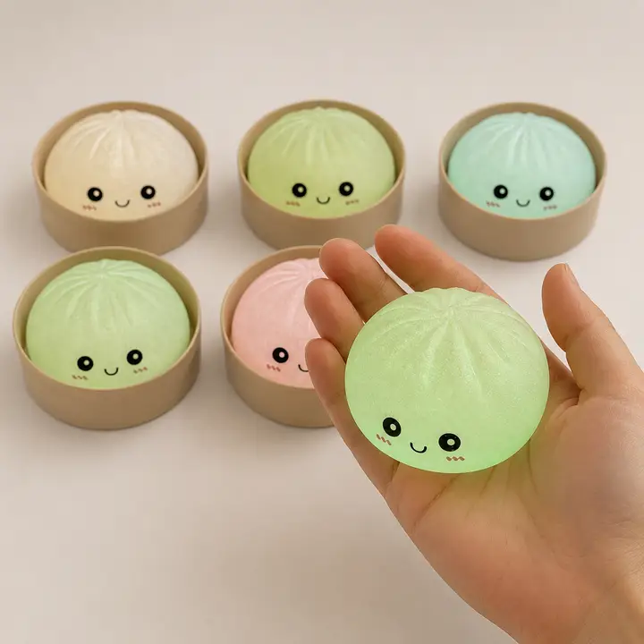 SQUICHY DUMPLING GLOW IN DARK